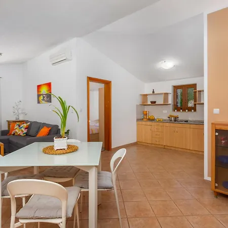 Tomani With Xxl Pool 别墅 *