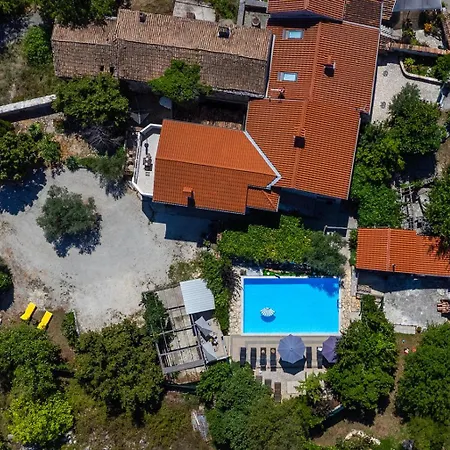 Вилла Tomani With Xxl Pool Бале