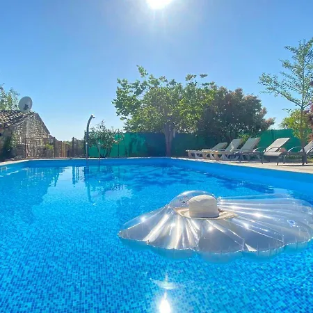 Tomani With Xxl Pool Bale
